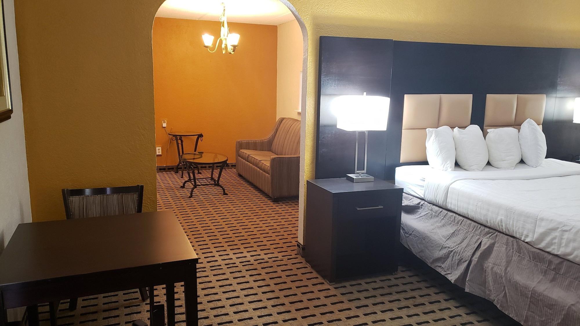 Clarion Pointe Lake Jackson - Clute Bagian luar foto