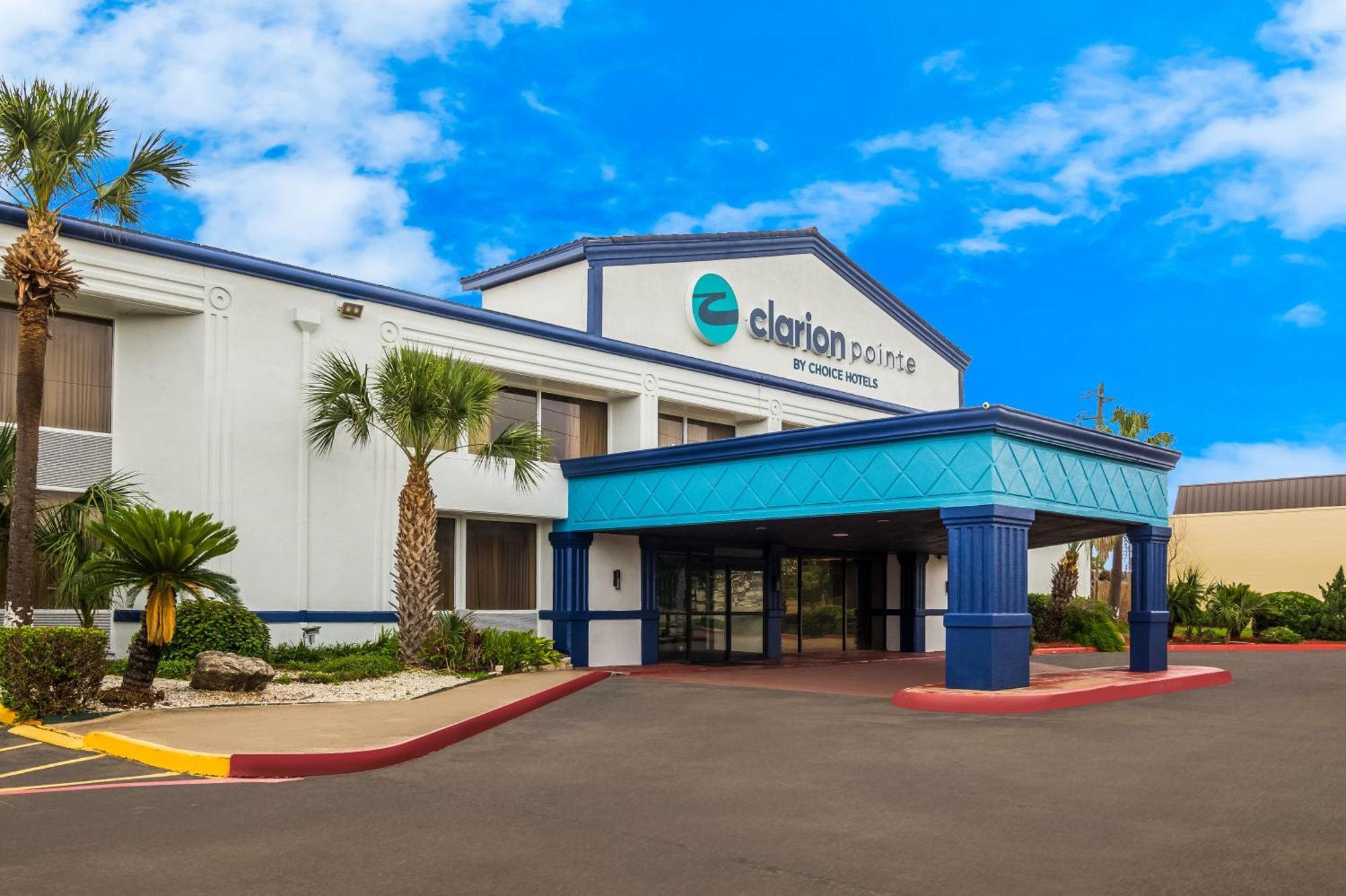 Clarion Pointe Lake Jackson - Clute Bagian luar foto