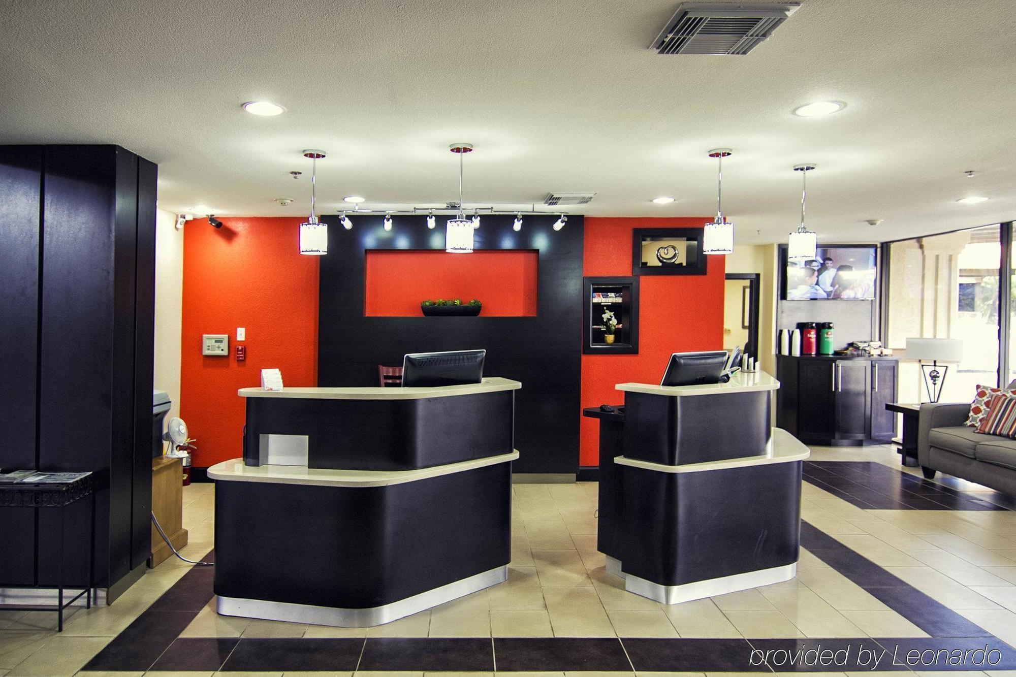 Clarion Pointe Lake Jackson - Clute Bagian luar foto